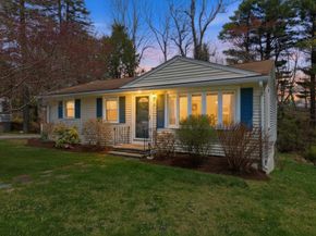 16 Monterey Dr, Leicester MA 01611