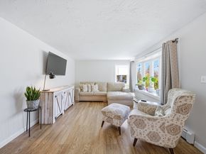 16 Monterey Dr, Leicester MA 01611