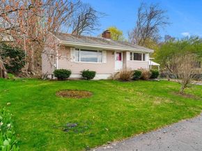 14 Wilson Rd, Wakefield MA 01880