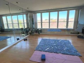 210 Nahanton St 522, Newton MA 02459