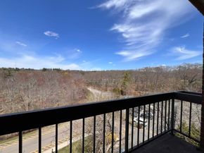 210 Nahanton St 522, Newton MA 02459