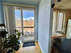 210 Nahanton St 522, Newton MA 02459