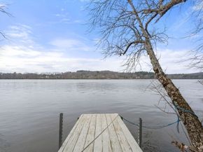 16 Merrimack River Rd, Groveland MA 01834