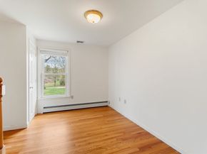 16 Merrimack River Rd, Groveland MA 01834