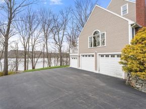 16 Merrimack River Rd, Groveland MA 01834