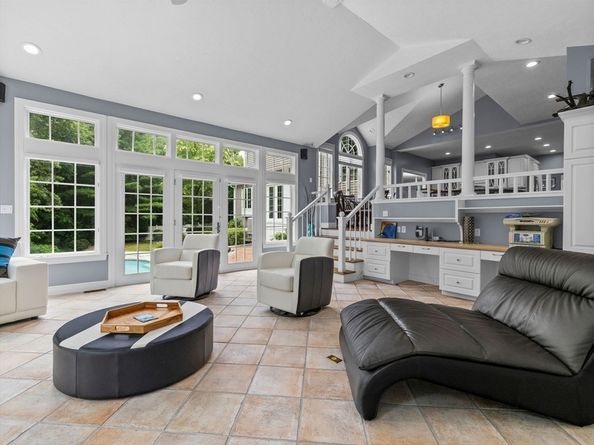 18 Old Colony Dr, Dover MA 02030