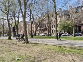 50 Commonwealth Avenue 404, Boston MA 02116