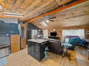 9 Hazel St, Lakeville MA 02347
