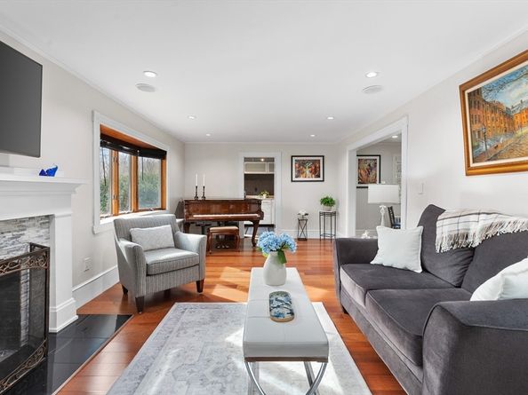 9 Venner Rd, Arlington MA 02476