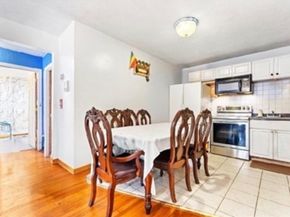 39 Crescent Ave 9, Chelsea MA 02150
