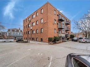 39 Crescent Ave 9, Chelsea MA 02150