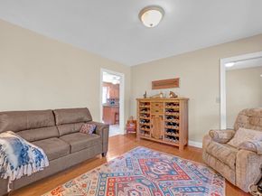 7 Kittredge Rd, North Brookfield MA 01535