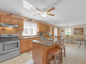 7 Kittredge Rd, North Brookfield MA 01535