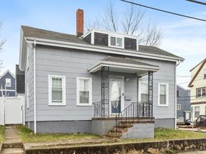 5 Oceanview St, Winthrop MA 02152