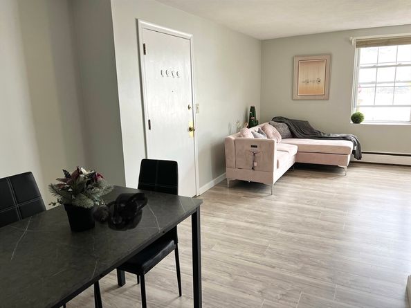 5 Woodsum Dr 5, Braintree MA 02184