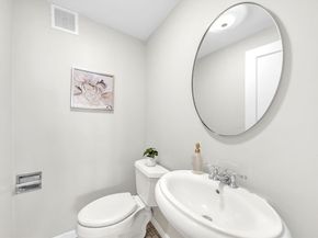 50 Lancaster Ter 4, Brookline MA 02446