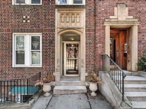 50 Lancaster Ter 4, Brookline MA 02446