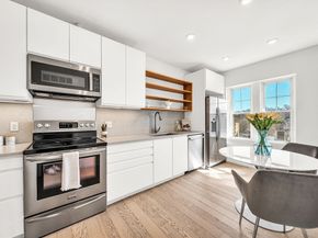 50 Lancaster Ter 4, Brookline MA 02446