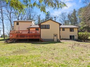 137 Catamount Rd, Tewksbury MA 01876