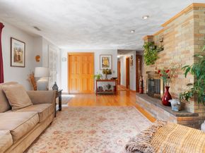 137 Catamount Rd, Tewksbury MA 01876