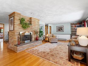 137 Catamount Rd, Tewksbury MA 01876