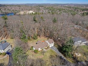 137 Catamount Rd, Tewksbury MA 01876