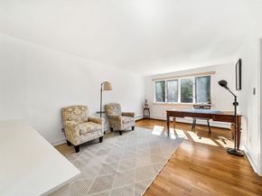 39 Kings Grant Rd, Weston MA 02493