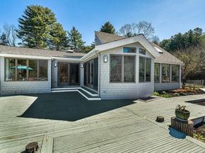 39 Kings Grant Rd, Weston MA 02493