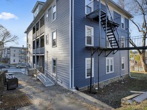 99 Cross St, Southbridge MA 01550