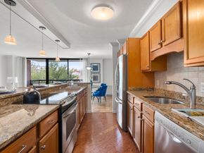 60 Longwood Ave 602, Brookline MA 02446