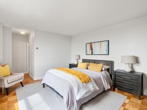 60 Longwood Ave 602, Brookline MA 02446