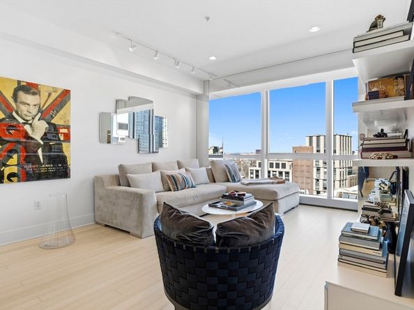 110 Stuart St 17D, Boston MA 02116