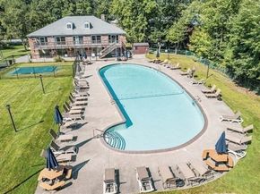 21 Fernview Ave 8, North Andover MA 01845