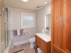 62 Ledgewood Rd, Framingham MA 01701