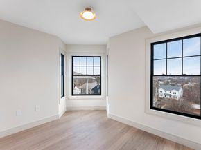 142 Metropolitan U:2, Boston MA 02131