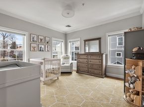 8-10 Ann St 8, Boston MA 02122