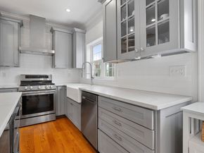 8-10 Ann St 8, Boston MA 02122