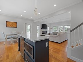 8-10 Ann St 8, Boston MA 02122