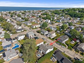 15 D St, Hull MA 02045