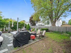 15 D St, Hull MA 02045