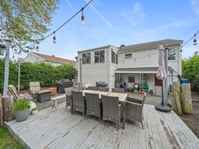 15 D St, Hull MA 02045
