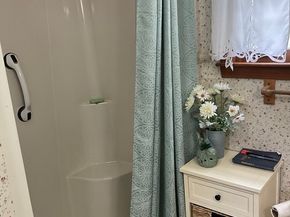 7 Bisbee Dr, Carver MA 02330