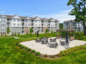 5 Peters Farm Way 407, Westborough MA 01581