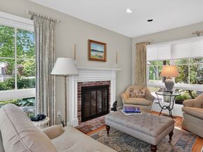 4 Jackson Pond Rd 4, Dedham MA 02026