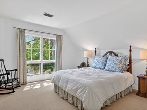 4 Jackson Pond Rd 4, Dedham MA 02026
