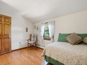 26 Long Hill Dr, Leominster MA 01453