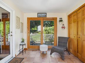 26 Long Hill Dr, Leominster MA 01453