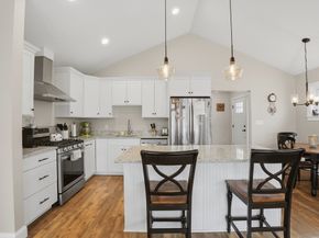 91 Newfield Street 41, Plymouth MA 02360