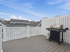 91 Newfield Street 41, Plymouth MA 02360