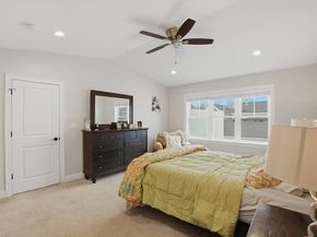 91 Newfield Street 41, Plymouth MA 02360